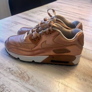 Nike Air Max Metallic Pink Sneakers